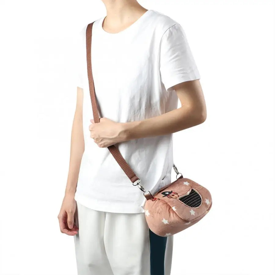 Flannelette Portable Breathable Pet Hamster Carrier Travel Outgoing Bag for Small Pets Guinea Pig Squirrel Small Pet Carrier