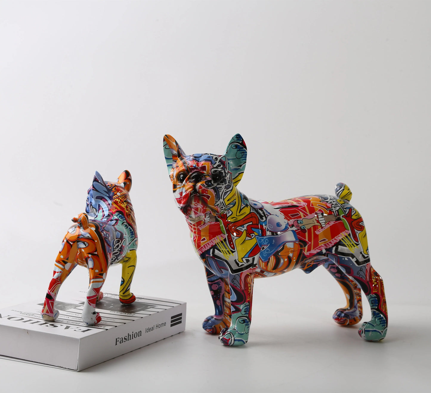 Nordic Art Painting Graffiti L/S French Bulldog Creative Resin Crafts Home Decoration Wine Cabinet Office Decor Resin Crafts