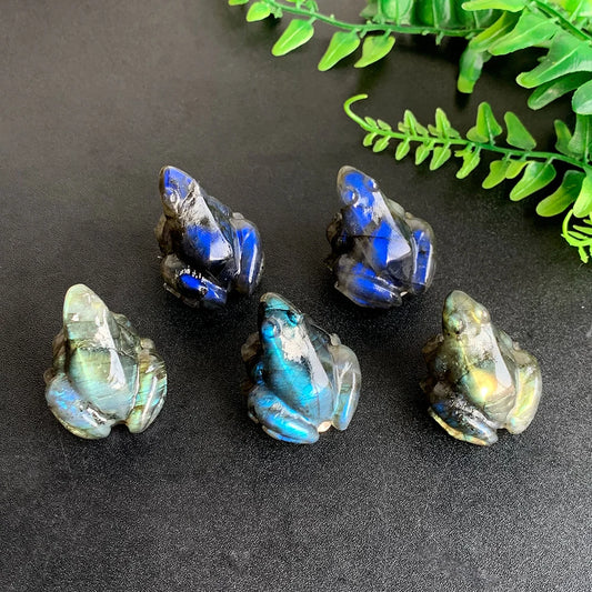 1PCS Frog Statue Natural Stones Room Ornament Hand Carved Reiki Figurine Labradorite Healing Crystals Aquarium Home Decor