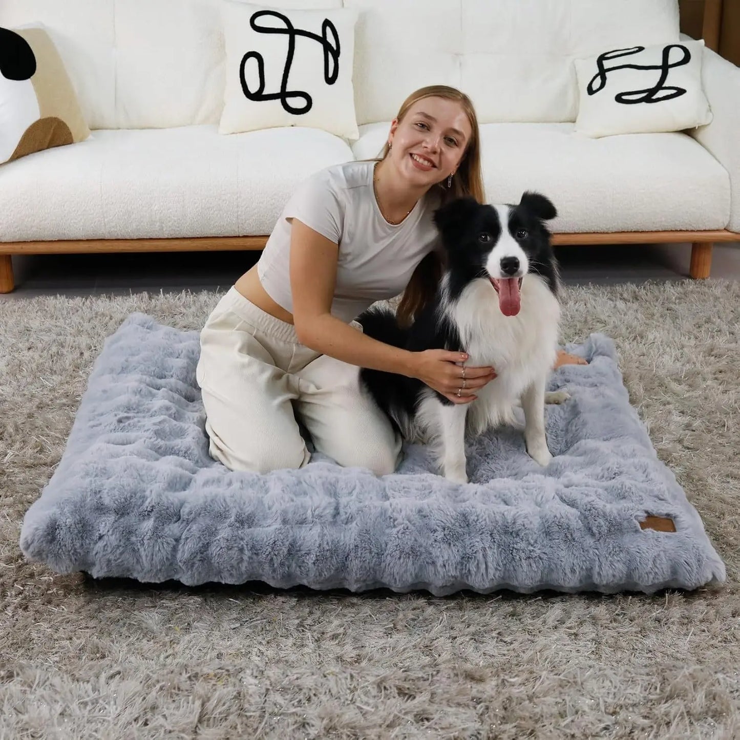BORWARTCN Ultra Plush Dog Bed Soft Cushion Washable Mat