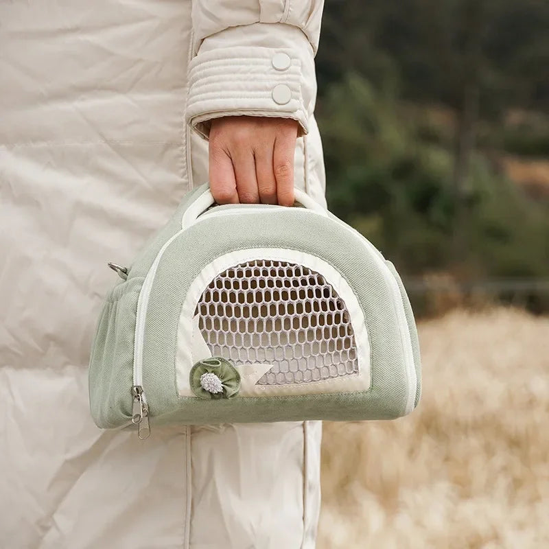 Pet Travel Pet Backpack with Warm and Breathable Anti Loss Backpack Parrot Guinea Pig Nest Pet Supplies Guinea Pig  Bunny Cage